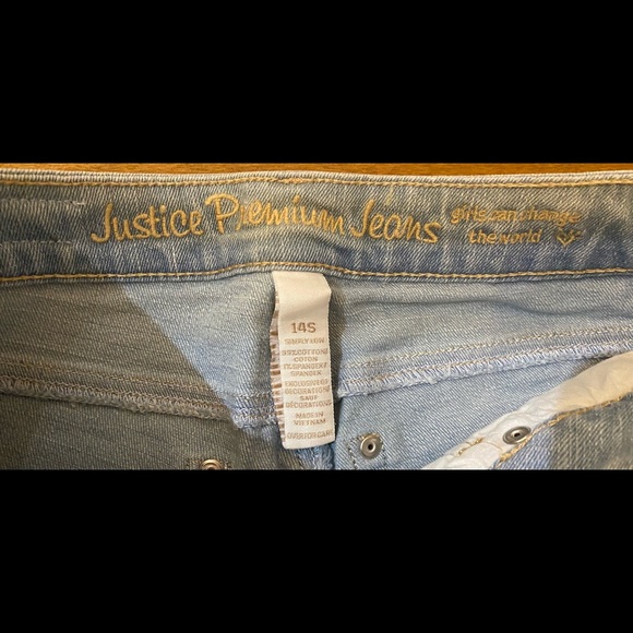 Justice Destructed Paint 🎨 Splatter Tie Dye Jeans - Picture 5 of 8